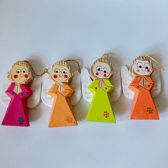 Vintage Christmas Tree Ornaments: Hand Carved Wooden Angels, Set of 4 - Picture 5 of 7